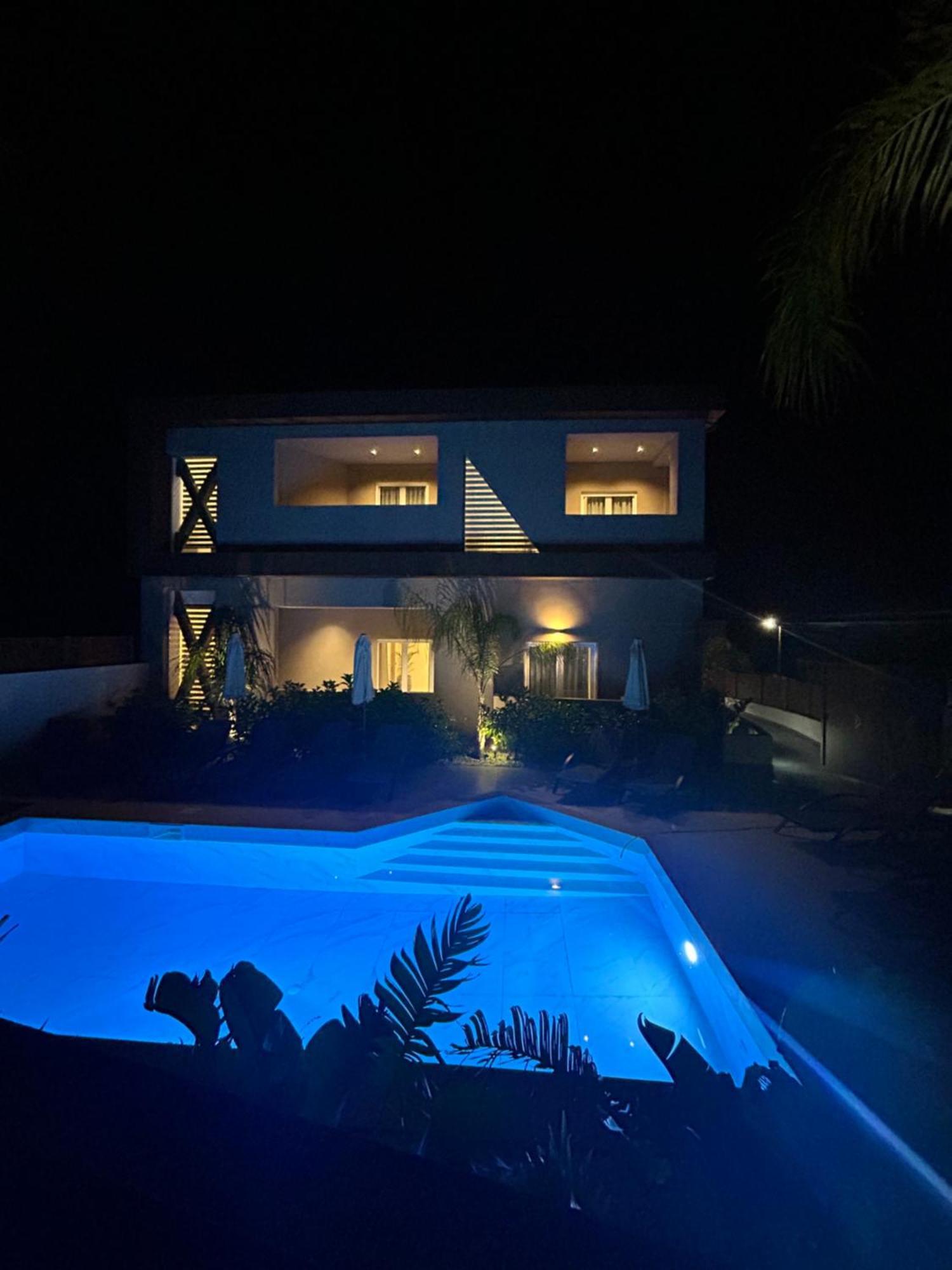 X Luxury Suites Argostoli  Exteriör bild